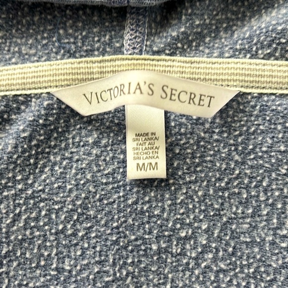 💙VICTORIA’S SECRET HOODED PULLOVER SWEATSHIRT-Size Medium in Blue - Picture 2 of 9